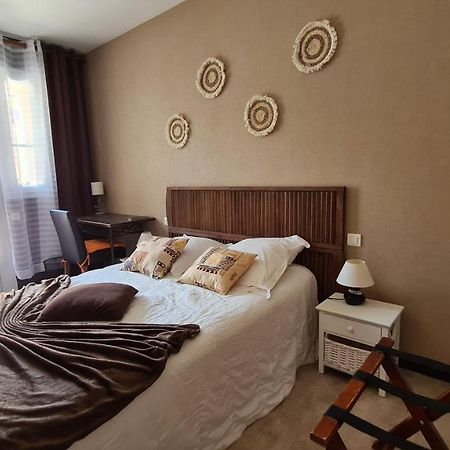 Alysa Hotel Parthenay Eksteriør billede
