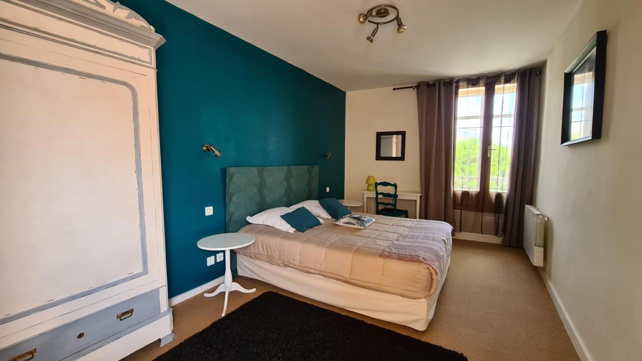 Alysa Hotel Parthenay Eksteriør billede